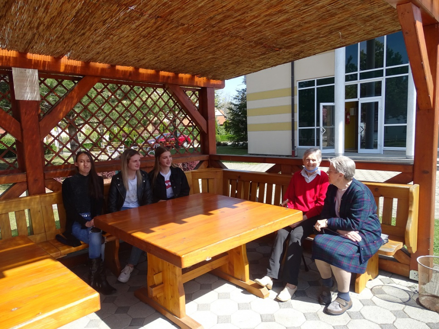 Učenici posjetili Caritasov dom